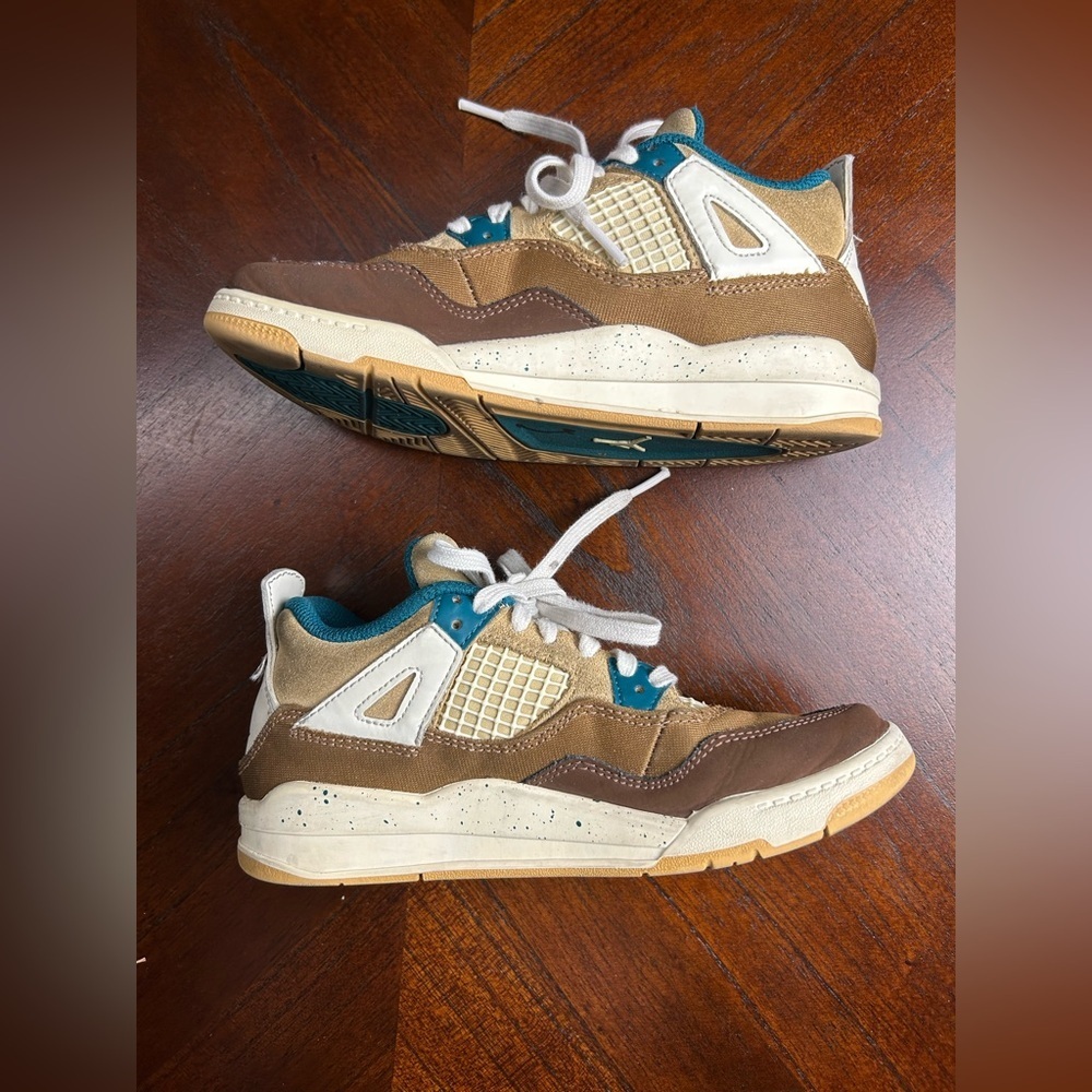 Jordan 4 retro Kids Sneakers in Brown and Cream size 2Y - Picture 4 of 9